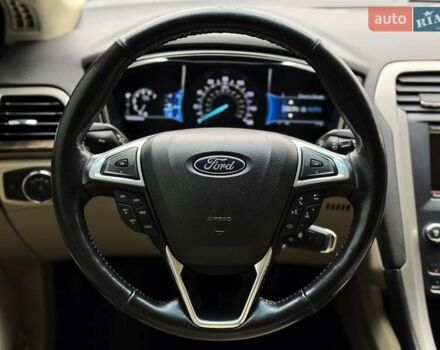 Красный Форд Фьюжн, объемом двигателя 1.6 л и пробегом 156 тыс. км за 8500 $, фото 18 на Automoto.ua