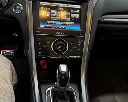 Червоний Форд Фьюжен, об'ємом двигуна 2 л та пробігом 169 тис. км за 10900 $, фото 15 на Automoto.ua