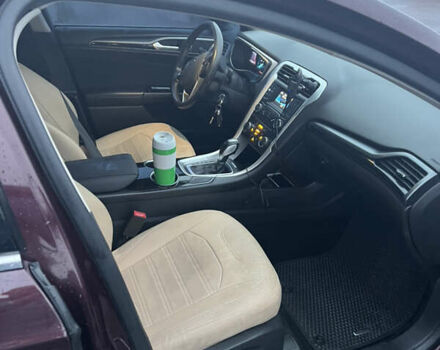 Красный Форд Фьюжн, объемом двигателя 2 л и пробегом 222 тыс. км за 9500 $, фото 2 на Automoto.ua