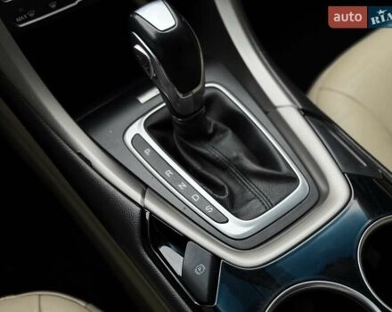 Красный Форд Фьюжн, объемом двигателя 1.6 л и пробегом 156 тыс. км за 8500 $, фото 32 на Automoto.ua