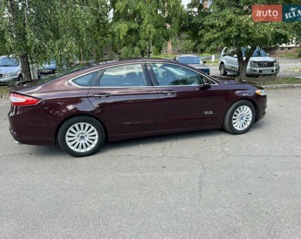 Красный Форд Фьюжн, объемом двигателя 2 л и пробегом 155 тыс. км за 12999 $, фото 3 на Automoto.ua