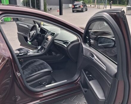 Форд Фьюжн 2013 в Черновцах на Automoto.ua Красный Форд Фьюжн, объемом двигателя 2 л и пробегом 163 тыс. км за 11644 $, фото 10 на Automoto.ua