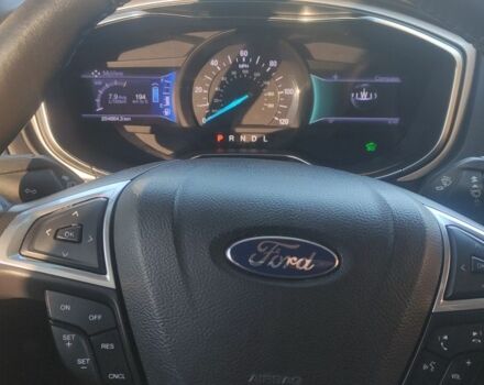 Красный Форд Фьюжн, объемом двигателя 2 л и пробегом 260 тыс. км за 11000 $, фото 6 на Automoto.ua