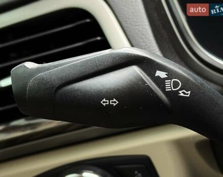 Красный Форд Фьюжн, объемом двигателя 1.6 л и пробегом 156 тыс. км за 8500 $, фото 22 на Automoto.ua