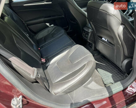 Красный Форд Фьюжн, объемом двигателя 2 л и пробегом 155 тыс. км за 12999 $, фото 6 на Automoto.ua