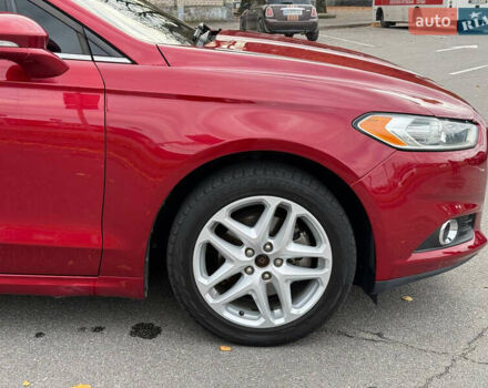 Червоний Форд Фьюжен, об'ємом двигуна 2.49 л та пробігом 220 тис. км за 9800 $, фото 6 на Automoto.ua