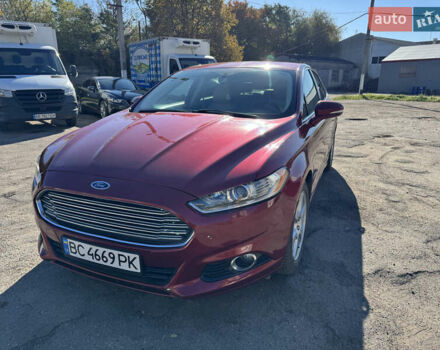 Форд Фьюжн 2013 в Львове на Automoto.ua Красный Форд Фьюжн, объемом двигателя 2 л и пробегом 221 тыс. км за 12500 $, фото 3 на Automoto.ua
