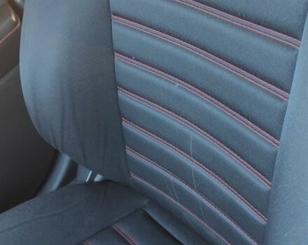 Красный Форд Фьюжн, объемом двигателя 2 л и пробегом 260 тыс. км за 11000 $, фото 5 на Automoto.ua