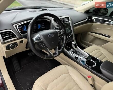 Красный Форд Фьюжн, объемом двигателя 1.6 л и пробегом 156 тыс. км за 8500 $, фото 9 на Automoto.ua