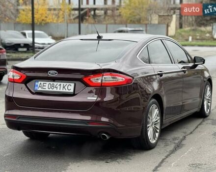 Красный Форд Фьюжн, объемом двигателя 1.6 л и пробегом 156 тыс. км за 8500 $, фото 3 на Automoto.ua