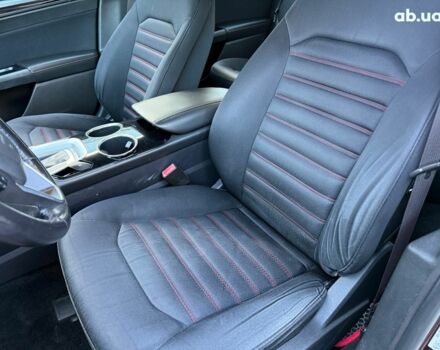 Червоний Форд Фьюжен, об'ємом двигуна 2 л та пробігом 209 тис. км за 8940 $, фото 18 на Automoto.ua