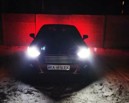 Красный Форд Фьюжн, объемом двигателя 2 л и пробегом 153 тыс. км за 10500 $, фото 1 на Automoto.ua