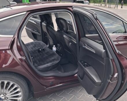 Форд Фьюжн 2013 в Черновцах на Automoto.ua Красный Форд Фьюжн, объемом двигателя 2 л и пробегом 163 тыс. км за 11644 $, фото 9 на Automoto.ua