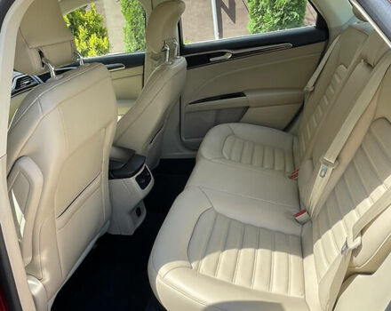 Красный Форд Фьюжн, объемом двигателя 1.5 л и пробегом 132 тыс. км за 8990 $, фото 27 на Automoto.ua