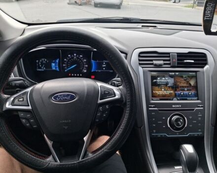 Форд Фьюжн 2013 в Черновцах на Automoto.ua Красный Форд Фьюжн, объемом двигателя 2 л и пробегом 163 тыс. км за 11644 $, фото 13 на Automoto.ua