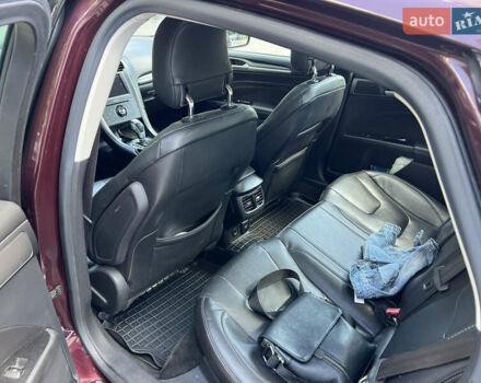 Красный Форд Фьюжн, объемом двигателя 2 л и пробегом 155 тыс. км за 12999 $, фото 7 на Automoto.ua