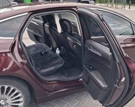 Красный Форд Фьюжн, объемом двигателя 2 л и пробегом 161 тыс. км за 10999 $, фото 10 на Automoto.ua