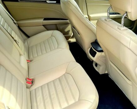 Красный Форд Фьюжн, объемом двигателя 2 л и пробегом 215 тыс. км за 9500 $, фото 5 на Automoto.ua