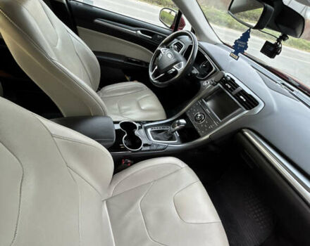 Красный Форд Фьюжн, объемом двигателя 2 л и пробегом 140 тыс. км за 12000 $, фото 18 на Automoto.ua