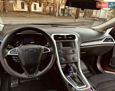 Форд Фьюжн 2014 в Николаеве на Automoto.ua Красный Форд Фьюжн, объемом двигателя 2.49 л и пробегом 151 тыс. км за 9900 $, фото 9 на Automoto.ua