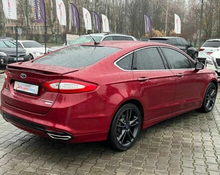 Красный Форд Фьюжн, объемом двигателя 2 л и пробегом 135 тыс. км за 9500 $, фото 6 на Automoto.ua