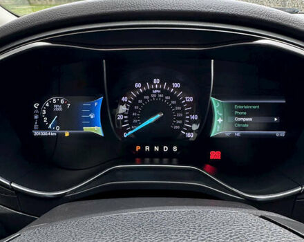 Красный Форд Фьюжн, объемом двигателя 2 л и пробегом 201 тыс. км за 8999 $, фото 39 на Automoto.ua