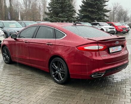 Красный Форд Фьюжн, объемом двигателя 2 л и пробегом 135 тыс. км за 9500 $, фото 4 на Automoto.ua
