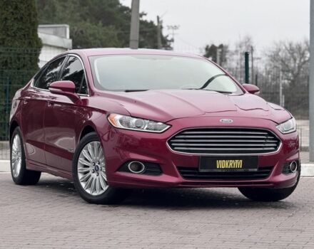 Красный Форд Фьюжн, объемом двигателя 2 л и пробегом 210 тыс. км за 10500 $, фото 5 на Automoto.ua