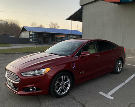 Красный Форд Фьюжн, объемом двигателя 2 л и пробегом 166 тыс. км за 11900 $, фото 1 на Automoto.ua