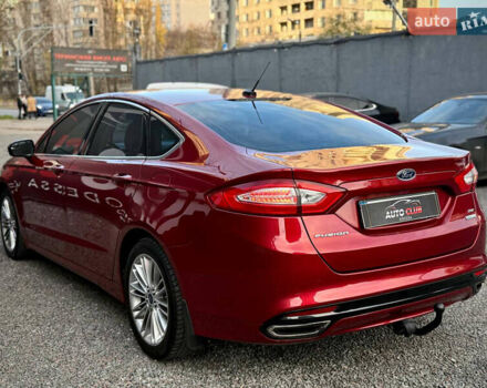 Красный Форд Фьюжн, объемом двигателя 2 л и пробегом 220 тыс. км за 7700 $, фото 7 на Automoto.ua