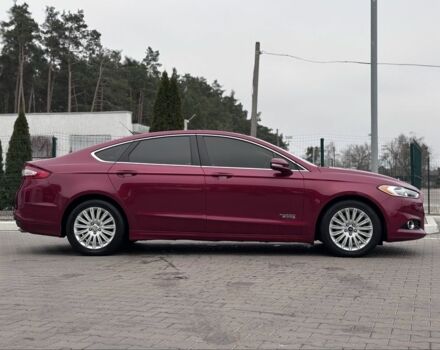 Красный Форд Фьюжн, объемом двигателя 2 л и пробегом 210 тыс. км за 10500 $, фото 6 на Automoto.ua