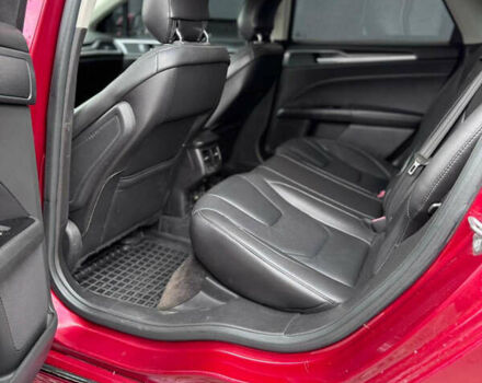 Красный Форд Фьюжн, объемом двигателя 2 л и пробегом 202 тыс. км за 8300 $, фото 9 на Automoto.ua