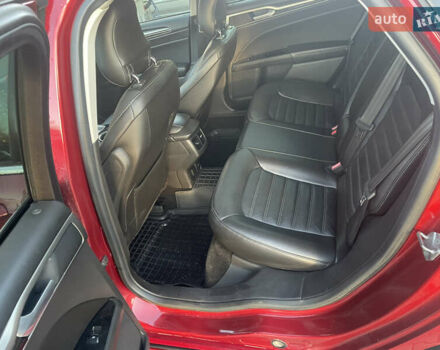 Красный Форд Фьюжн, объемом двигателя 2 л и пробегом 208 тыс. км за 10500 $, фото 5 на Automoto.ua