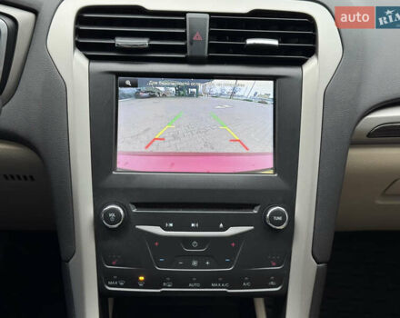 Красный Форд Фьюжн, объемом двигателя 2 л и пробегом 210 тыс. км за 10500 $, фото 29 на Automoto.ua