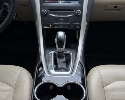 Красный Форд Фьюжн, объемом двигателя 2 л и пробегом 210 тыс. км за 10500 $, фото 17 на Automoto.ua