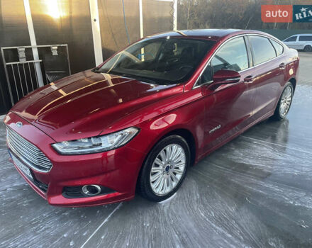 Красный Форд Фьюжн, объемом двигателя 2 л и пробегом 208 тыс. км за 10500 $, фото 1 на Automoto.ua