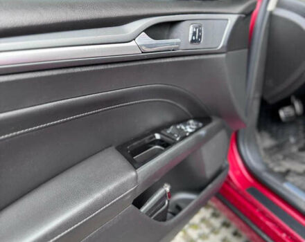 Красный Форд Фьюжн, объемом двигателя 2 л и пробегом 202 тыс. км за 8300 $, фото 8 на Automoto.ua