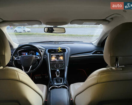 Красный Форд Фьюжн, объемом двигателя 2 л и пробегом 166 тыс. км за 11900 $, фото 15 на Automoto.ua