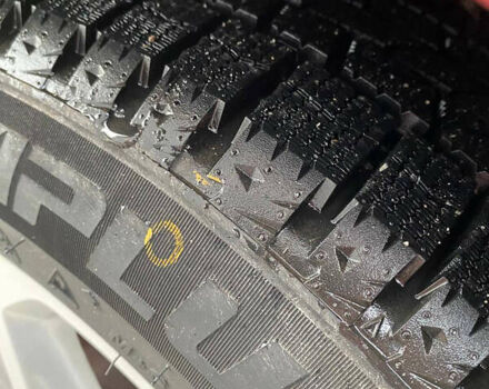 Красный Форд Фьюжн, объемом двигателя 2.5 л и пробегом 190 тыс. км за 8900 $, фото 8 на Automoto.ua