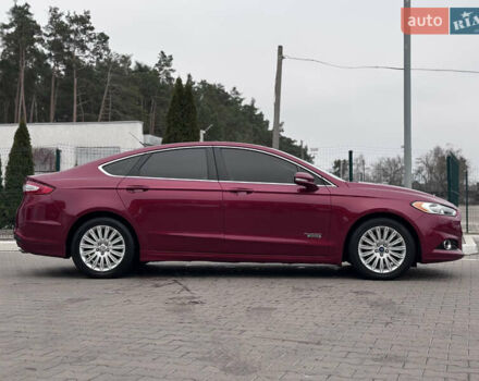 Красный Форд Фьюжн, объемом двигателя 2 л и пробегом 210 тыс. км за 10500 $, фото 9 на Automoto.ua