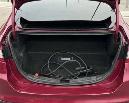 Красный Форд Фьюжн, объемом двигателя 2 л и пробегом 210 тыс. км за 10500 $, фото 23 на Automoto.ua