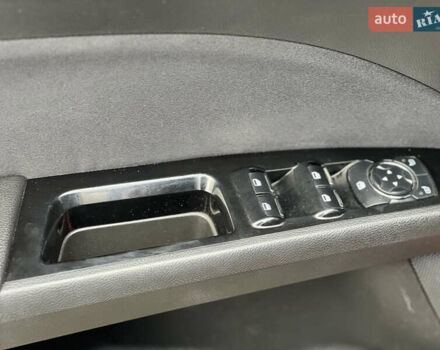 Красный Форд Фьюжн, объемом двигателя 2.52 л и пробегом 233 тыс. км за 9999 $, фото 16 на Automoto.ua