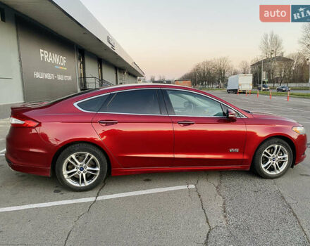 Красный Форд Фьюжн, объемом двигателя 2 л и пробегом 166 тыс. км за 11900 $, фото 5 на Automoto.ua