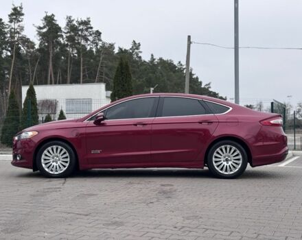 Красный Форд Фьюжн, объемом двигателя 2 л и пробегом 210 тыс. км за 10500 $, фото 7 на Automoto.ua