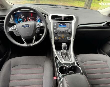 Красный Форд Фьюжн, объемом двигателя 2.5 л и пробегом 238 тыс. км за 8990 $, фото 15 на Automoto.ua