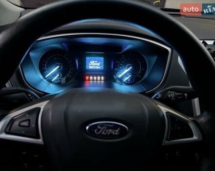 Красный Форд Фьюжн, объемом двигателя 2.49 л и пробегом 86 тыс. км за 10500 $, фото 5 на Automoto.ua