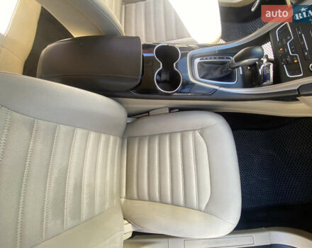 Форд Фьюжн 2014 в Броварах на Automoto.ua Красный Форд Фьюжн, объемом двигателя 2.5 л и пробегом 215 тыс. км за 9250 $, фото 39 на Automoto.ua