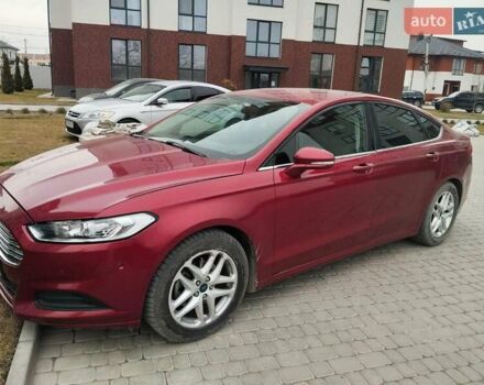Красный Форд Фьюжн, объемом двигателя 1.5 л и пробегом 200 тыс. км за 8500 $, фото 1 на Automoto.ua
