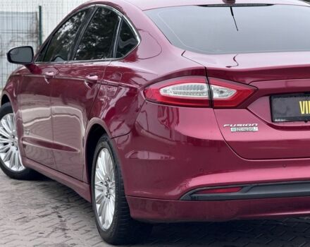 Красный Форд Фьюжн, объемом двигателя 2 л и пробегом 210 тыс. км за 10500 $, фото 9 на Automoto.ua