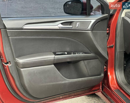 Красный Форд Фьюжн, объемом двигателя 2.52 л и пробегом 233 тыс. км за 9999 $, фото 15 на Automoto.ua